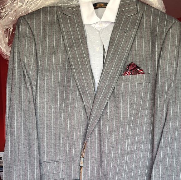 2 and 3 piece suits complete with shirts, ties, and pocket squares most with tag - Picture 7 of 17